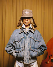 Load image into Gallery viewer, Washed Indigo Reversible 7 Pocket Japanese Denim Jacket