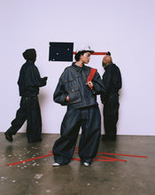 Load image into Gallery viewer, Reversible 7 Pocket Japanese Denim Jacket