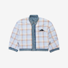 Load image into Gallery viewer, Washed Indigo Reversible 7 Pocket Japanese Denim Jacket
