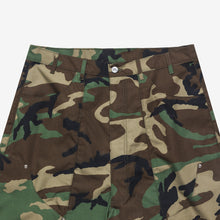 Load image into Gallery viewer, Camo Parachute Twill Pant
